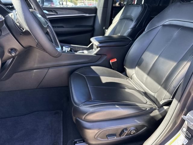 2025 Jeep Grand Cherokee L Limited 4x4