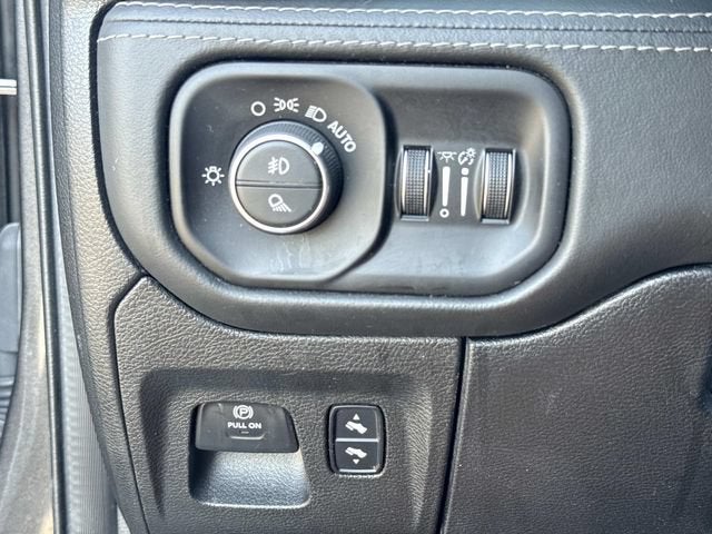 2020 RAM 1500 Limited Crew Cab 4x2 5'7" Box