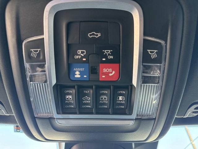 2020 RAM 1500 Limited Crew Cab 4x2 5'7" Box