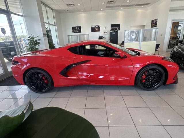 2027 Chevrolet Corvette Stingray 2LT