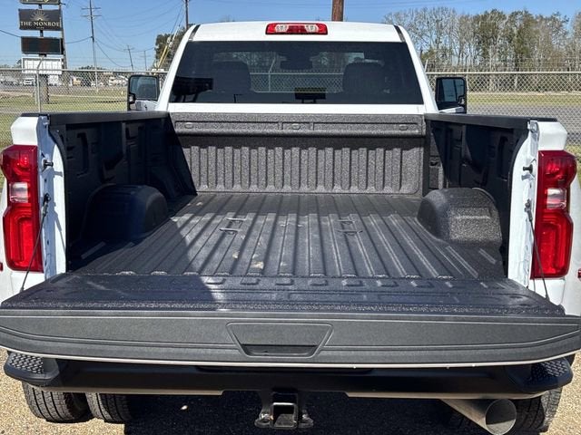 2026 Chevrolet Silverado 3500 HD WT DRW