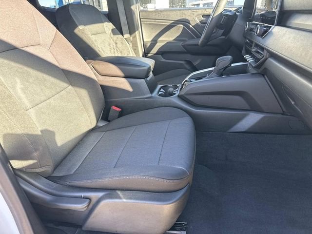 2024 Chevrolet Colorado WT