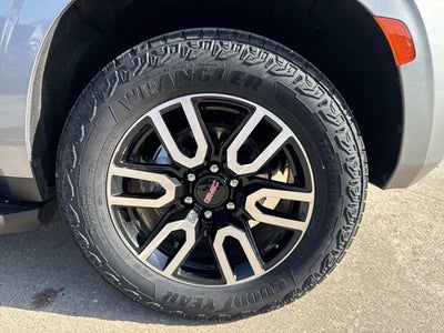 2023 GMC Yukon AT4