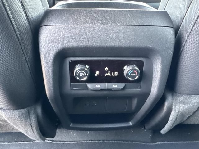 2027 Chevrolet Traverse LT - Photo 10
