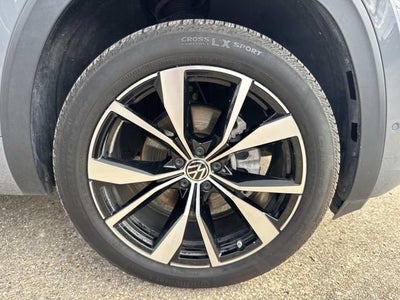 2024 Volkswagen Atlas Cross Sport 2.0T SEL Premium R-Line