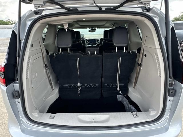 2023 Chrysler Pacifica Hybrid Limited
