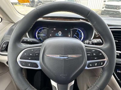 2023 Chrysler Pacifica Hybrid Limited