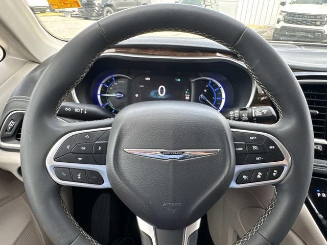 2023 Chrysler Pacifica Hybrid Limited