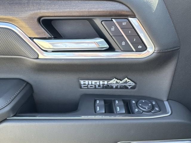 2025 Chevrolet Silverado 1500 High Country