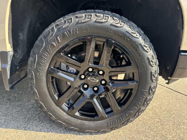 2023 Chevrolet Silverado 1500 Custom Trail Boss