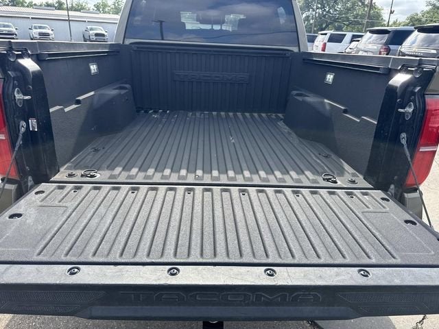 2024 Toyota Tacoma 4WD SR5