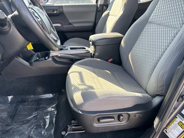 2022 Toyota Tacoma 4WD SR