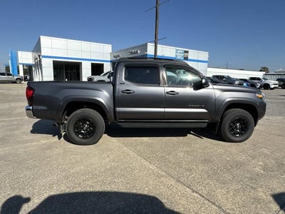 2022 Toyota Tacoma 4WD SR