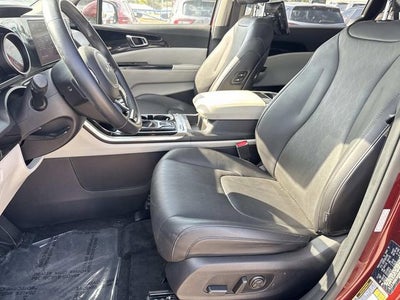 2022 Kia Carnival SX