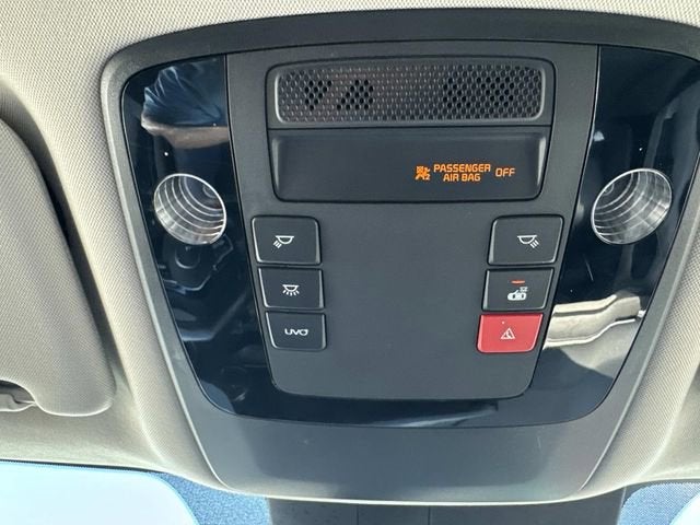 2022 Kia Carnival SX