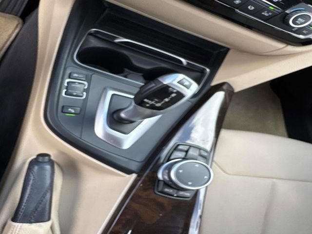 2017 BMW 3 Series 320i